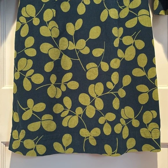 Boden 100% cotton scoop neck corduroy dress with leaf print in blue and green - Picture 5 of 16